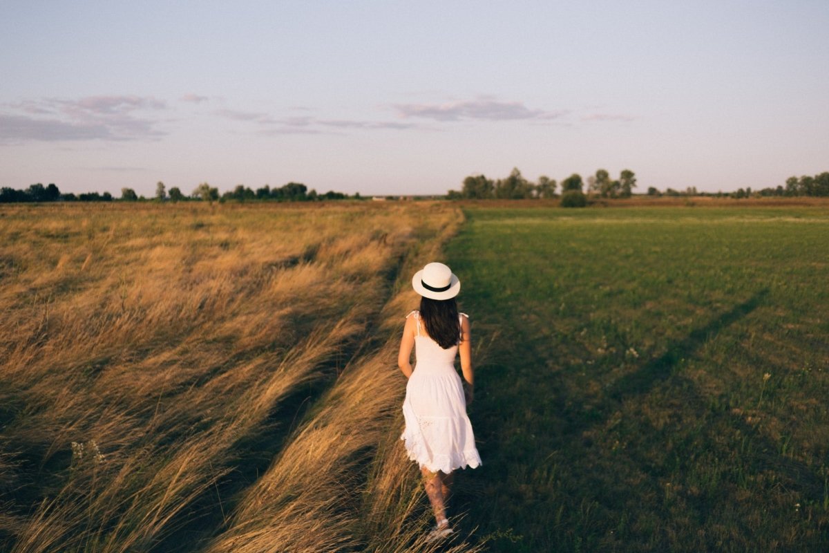 La robe mi longue pour femme ou comment avoir l'air d'une diva - Loëla