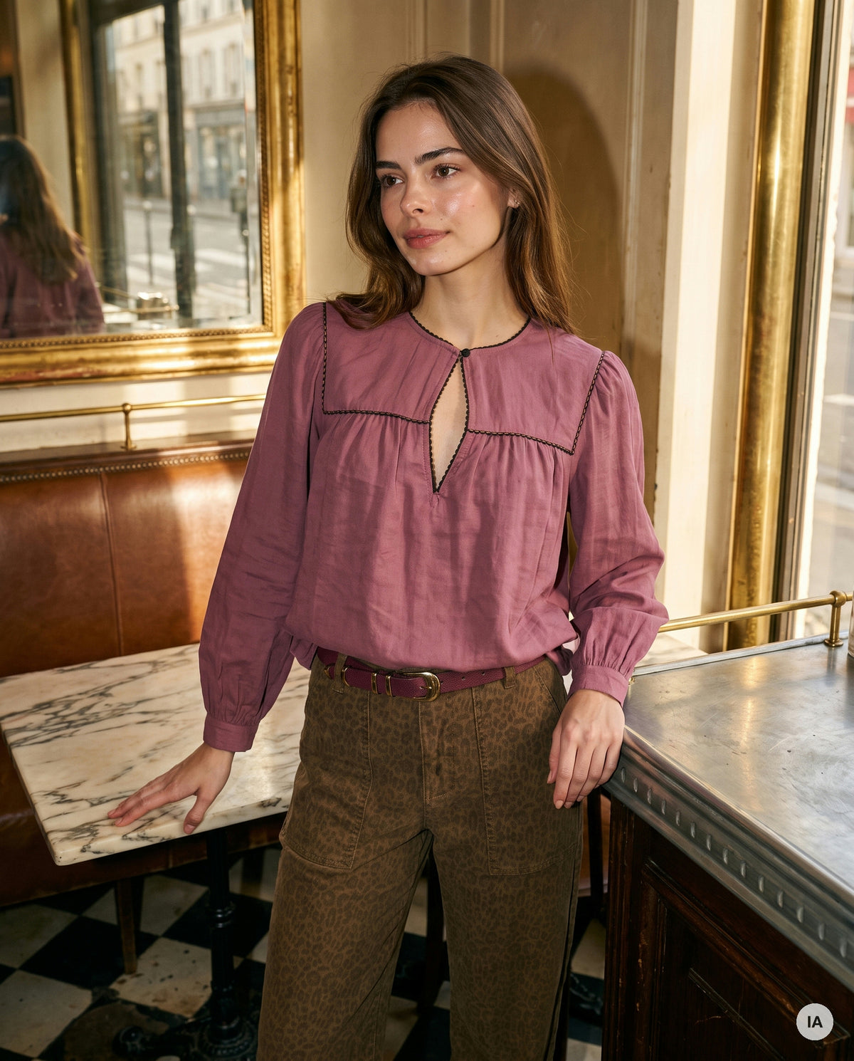 BLOUSE ALEXA - THE KORNER BLOUSE — Image générée par IA