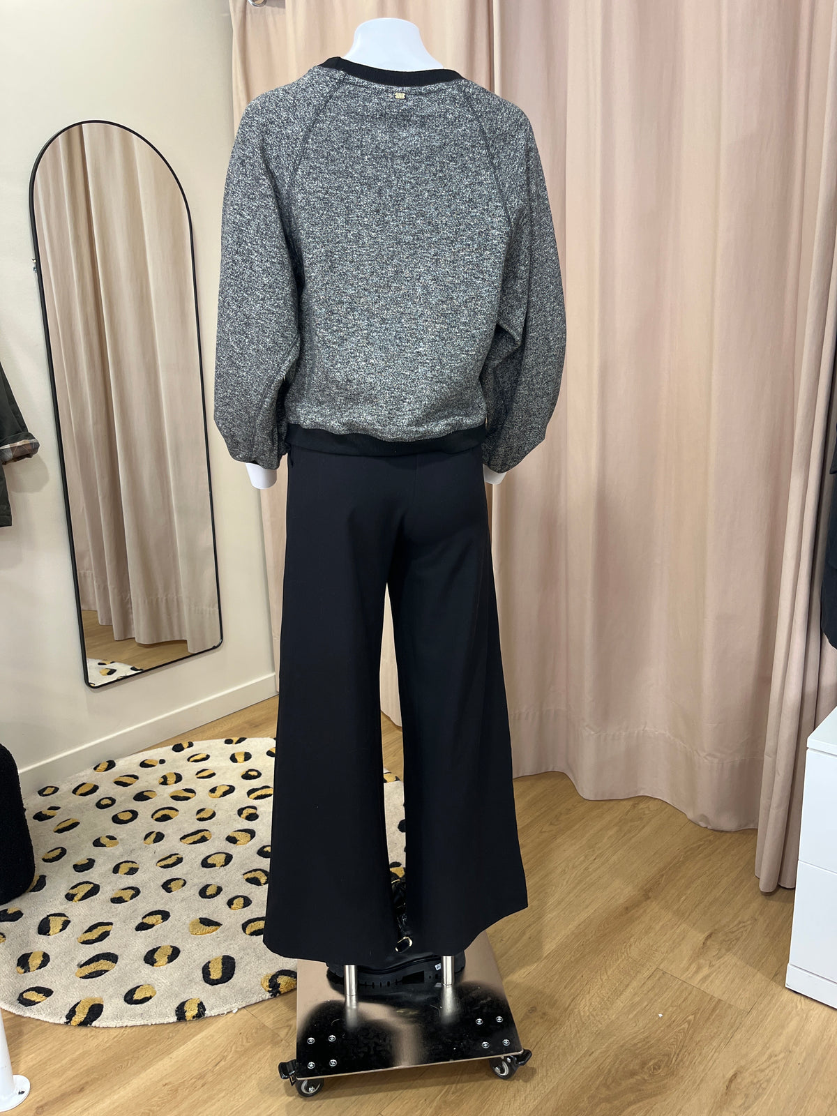 Sweat Healing – Noir – Loëla