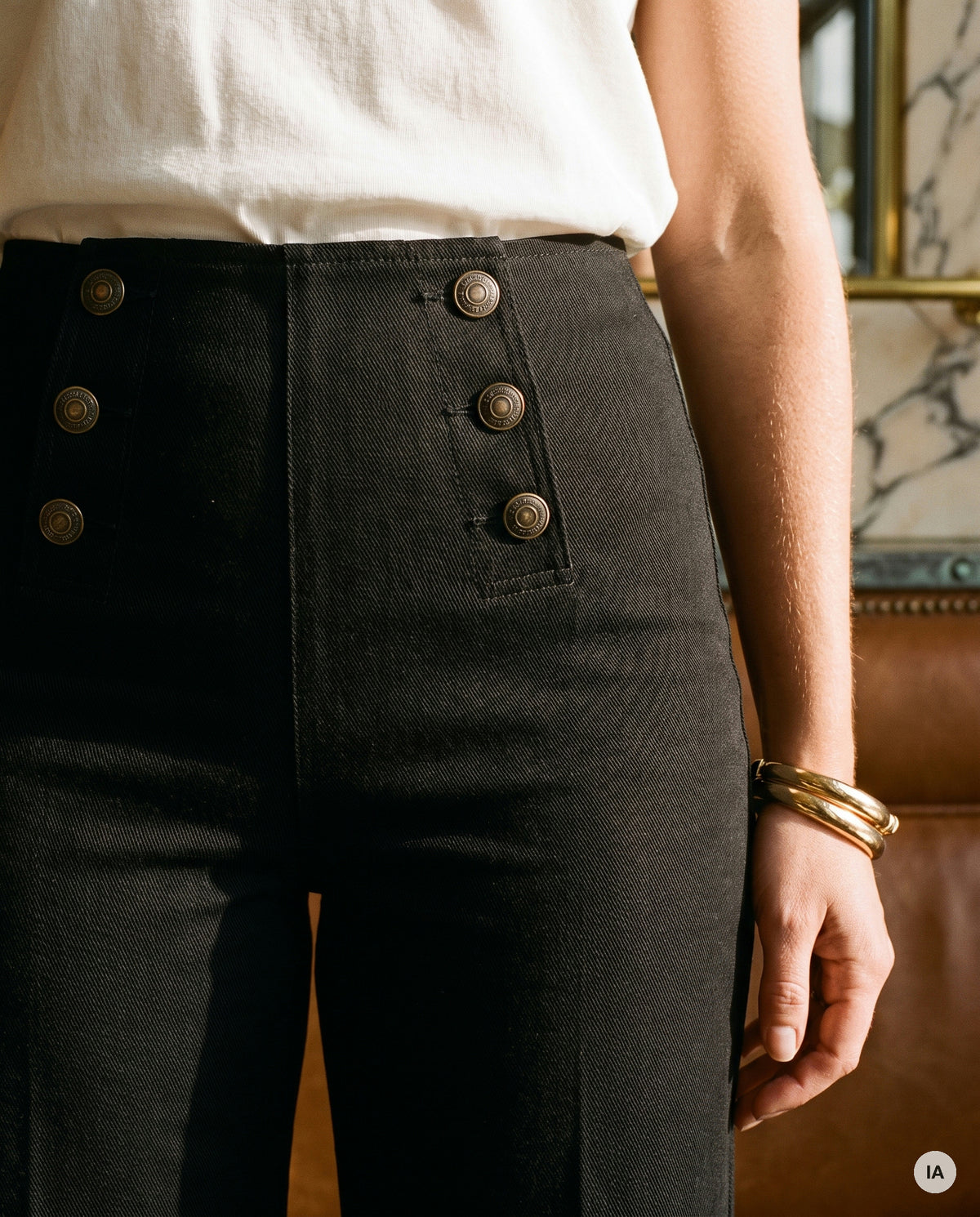 JEANS VICTORINE - ORAIJE Jeans — Image générée par IA